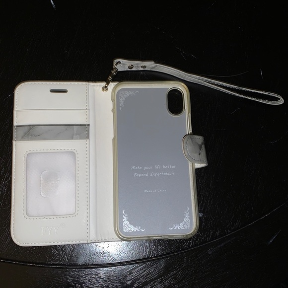 FYY Other - Wallet style case for iPhone XR